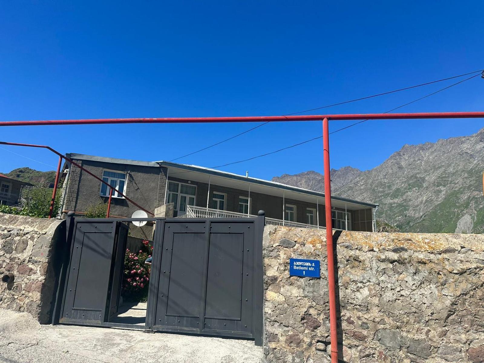 Polaris Kazbegi Hotel Ngoại thất bức ảnh