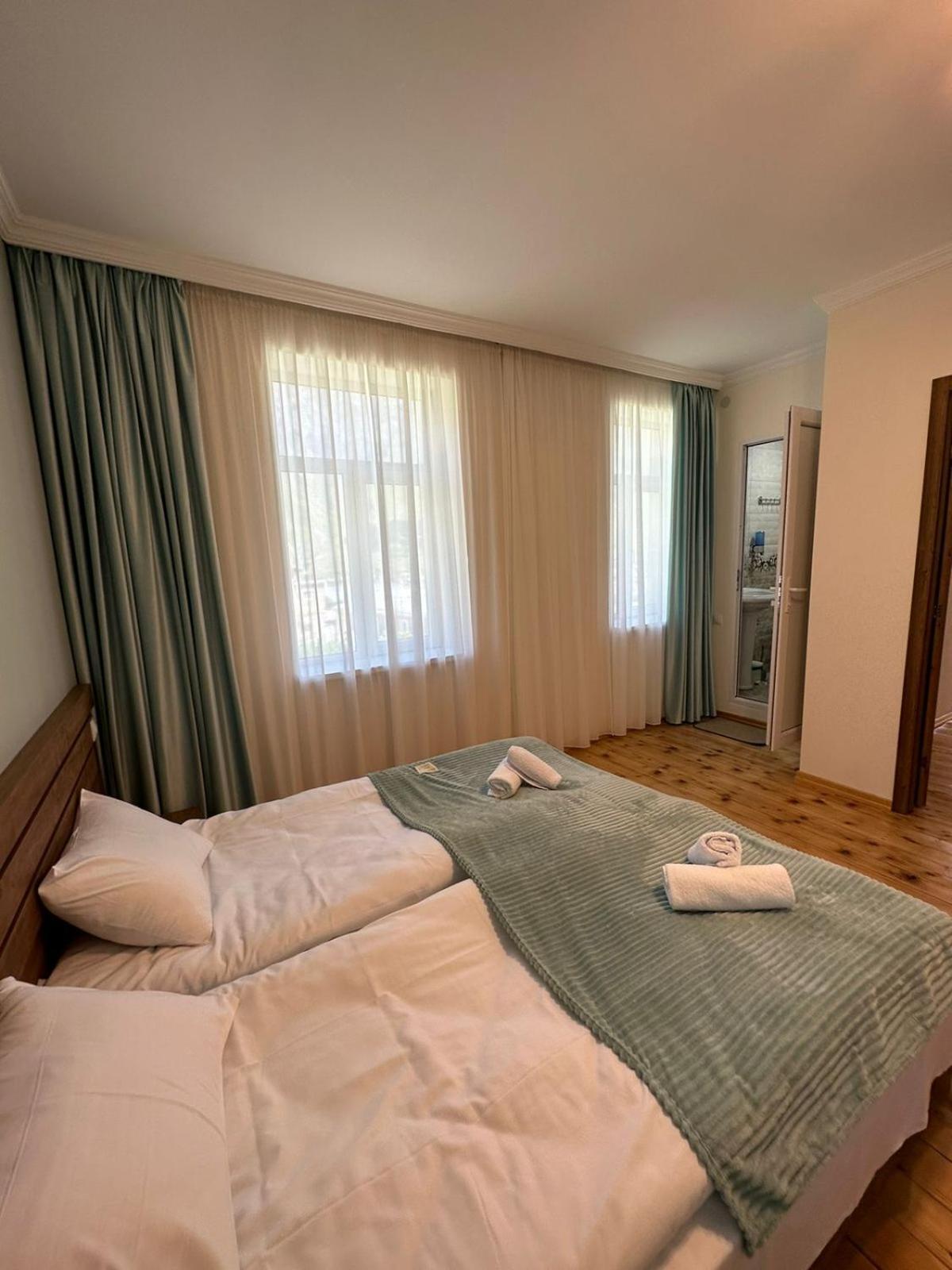 Polaris Kazbegi Hotel Ngoại thất bức ảnh