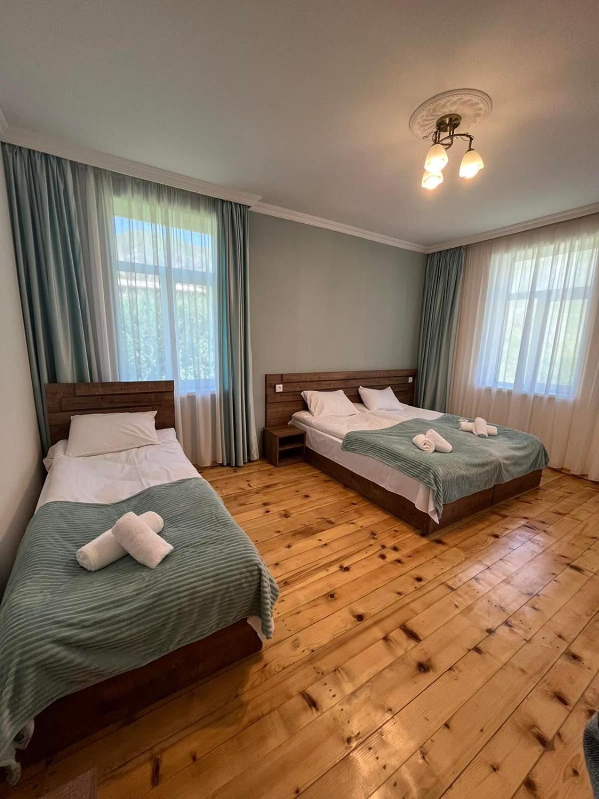 Polaris Kazbegi Hotel Ngoại thất bức ảnh